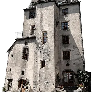 La Tour Des Chapelains Saint-Chély-dʼAubrac
